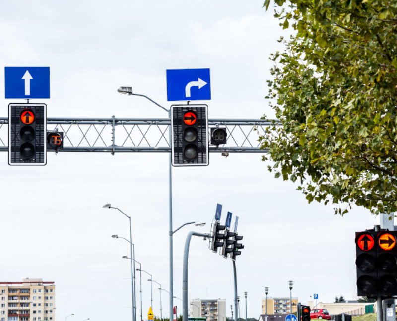 Zdjęcie Konstrukcje pod sygnalizację świetlną – właściwości